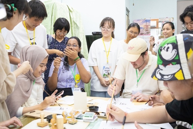 青志季聚焦文化傳承  百年木雕技藝連結地方信仰 | 華視新聞