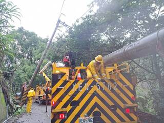 颱風丹娜絲釀近萬戶停電 高雄嘉義2954戶待修復