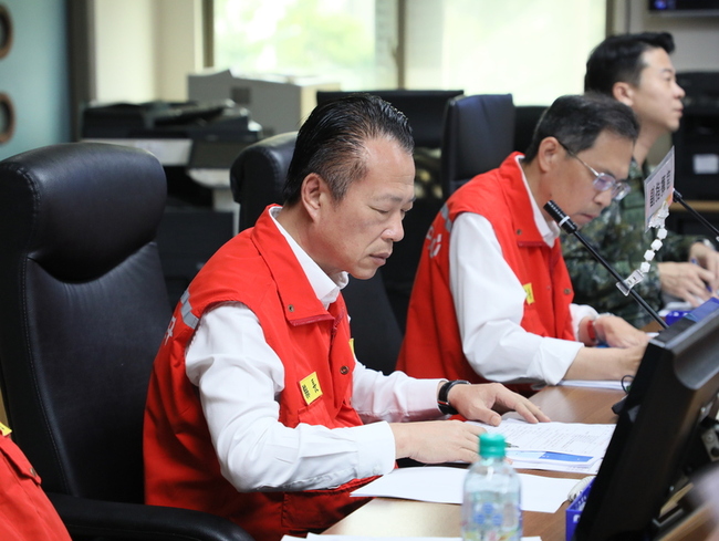 颱風造成嘉縣1死58傷  逾百件民生基礎設施受損 | 華視新聞