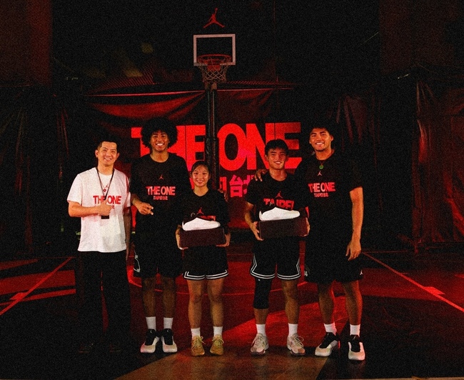 「THE ONE」1對1籃球賽台北站 賀氏兄弟盛讚氛圍 | 華視新聞