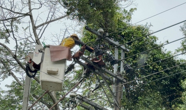 颱風丹娜絲過境 苗栗2萬餘戶停電全數修復 | 華視新聞