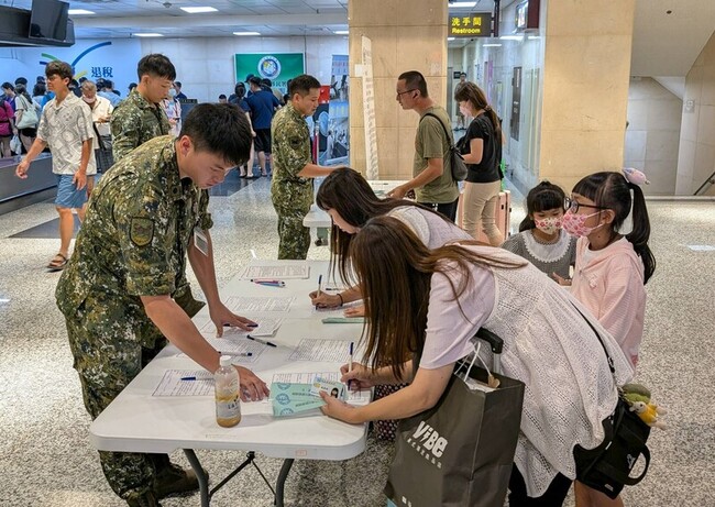 軍機加入海空疏運 澎湖滯留旅客逾5千人已返台 | 華視新聞