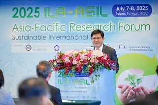 林佳龍：台灣總統直選確立兩岸對等存在 互不隸屬