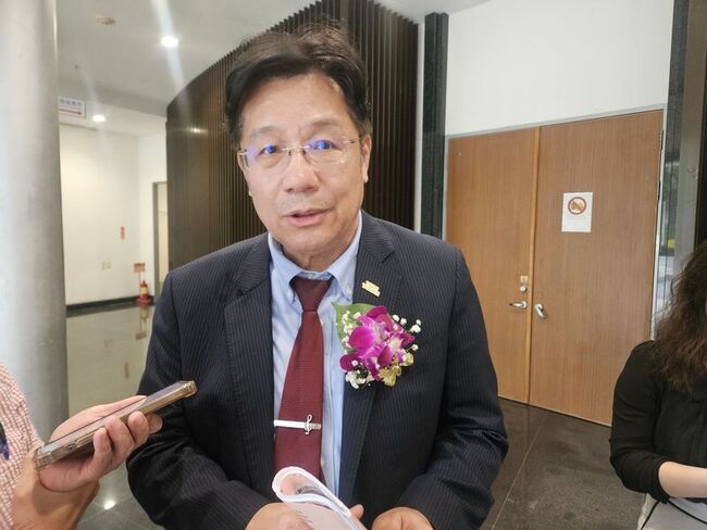 部醫護理人力保衛戰 爭取擴編公職拚連3年加薪 | 華視新聞