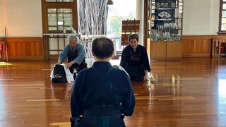 跟著吳錦發走讀高雄 探索菸樓體悟劍道