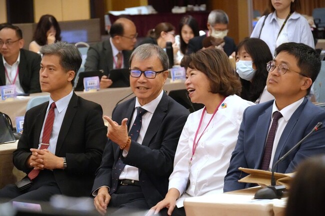 中小學2週內盤點可用球具 開放校園鼓勵全民運動 | 華視新聞