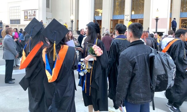 Z世代難帶？ 舊金山企業聘禮儀專家救火 | 華視新聞