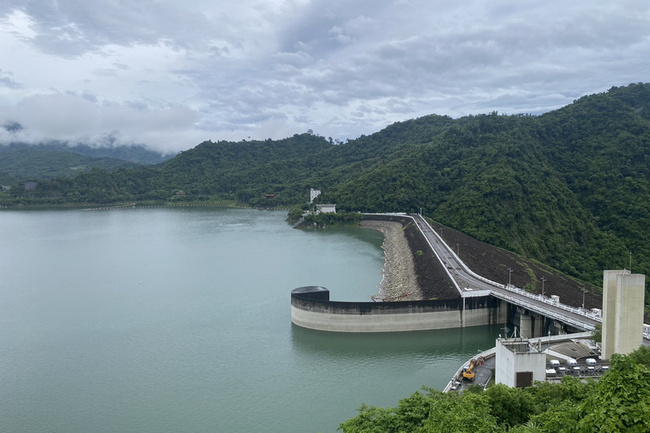 曾文水庫達滿水位 7/9下午1時起調節性放水 | 華視新聞