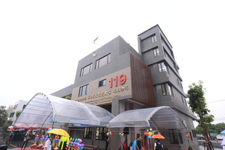 舊廳舍又窄又漏石岡分隊遷建啟用 女消防員專屬空間