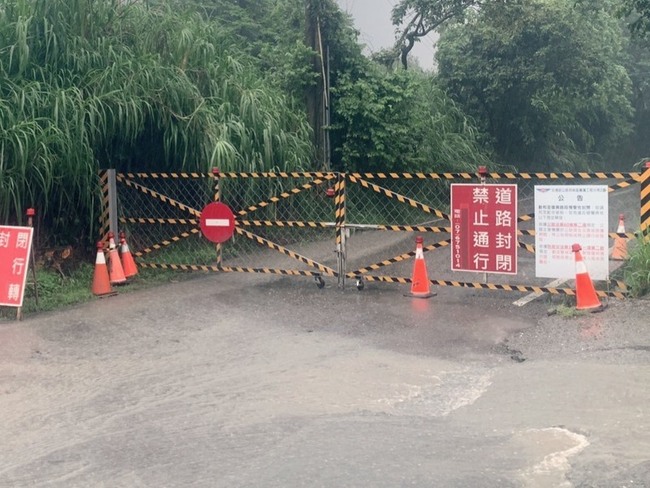 高雄山區豪雨封路撤離  市府：10日逢大潮防積淹水 | 華視新聞
