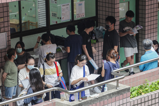 分科測驗物理取材半導體製程 計算占半、實驗題重