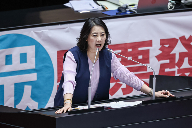 立院拚特別條例三讀 綠指搞突襲黑箱 | 華視新聞