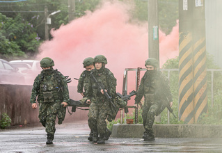 陸軍206旅後備軍人臨戰訓練 模擬防禦中國特工襲擾