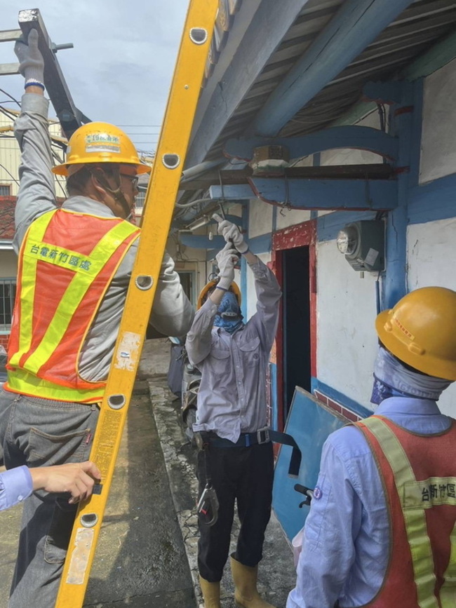 台電提醒災後用電安全：先檢查線路有無異常 | 華視新聞