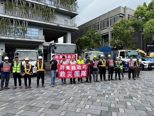 颱風重創台南 屏東派22人、重型機具協助復原 | 華視新聞