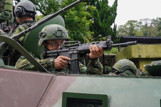 漢光演習冒雨堅守任務  民眾發文感謝馬防部官兵