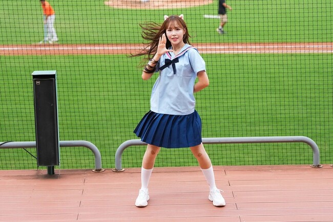 獅隊文慧真欣賞「中職吳奇隆」  表演青蘋果樂園 | 華視新聞