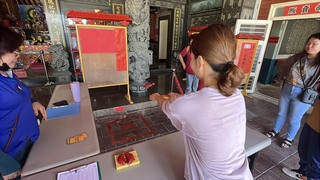 熱氣球故鄉  永安聖安宮擲筊挑戰最高獎金百萬元