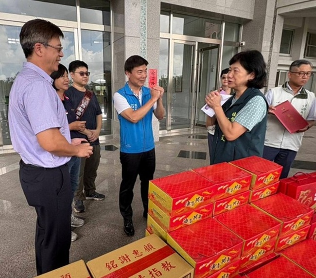 關懷台南鄉親  高雄漁業界團結送物資提供支持 | 華視新聞