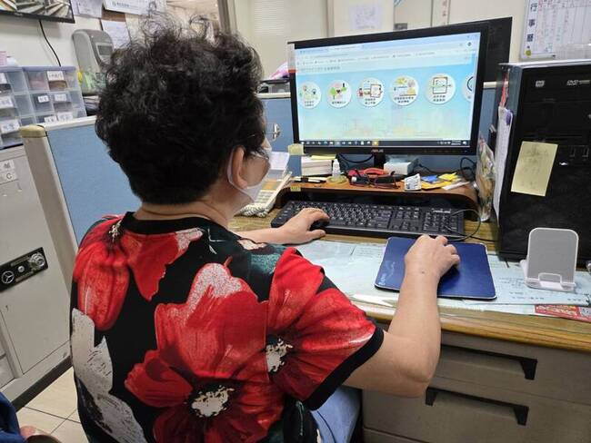 台中市重陽敬老禮金匯款申請  即日起至9/9截止 | 華視新聞