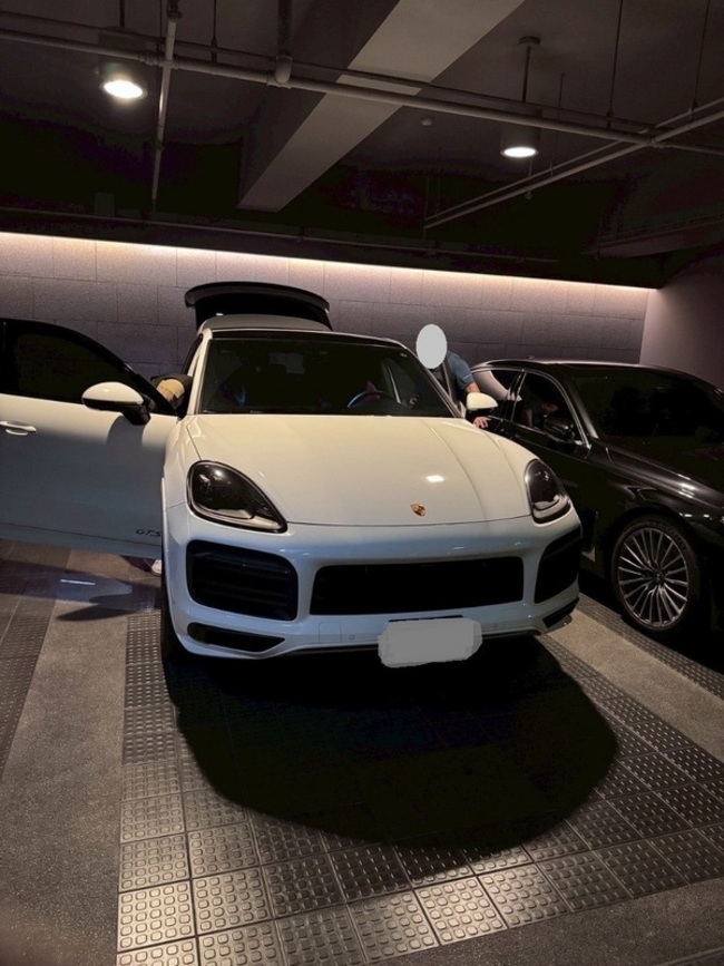 賽車手誆擁限量法拉利詐欺近3億　中檢起訴 | 華視新聞