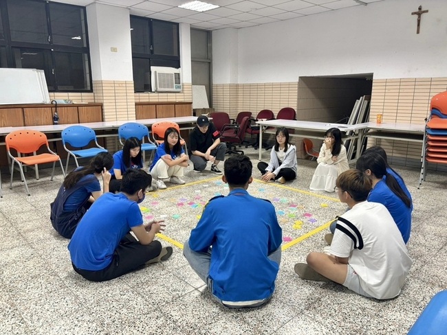 大專生暑期送暖 逾6千教育優先區學生免費參加營隊 | 華視新聞