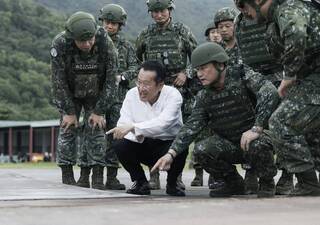 顧立雄視導空軍跑道搶修演練　慰勉官兵漢光演習辛勞