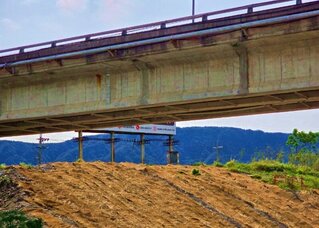 台東推稻草蓆覆蓋營建工程　循環利用友善防塵