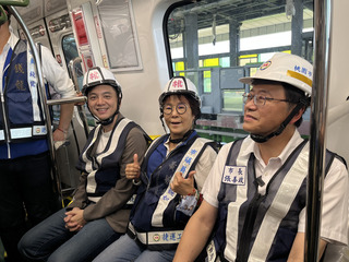 桃捷綠線高架段動態測試 張善政：朝通車邁進