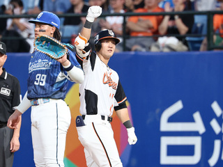 獅新莊主場蘇智傑猛打奪勝 餅總盼給北部球迷歡樂