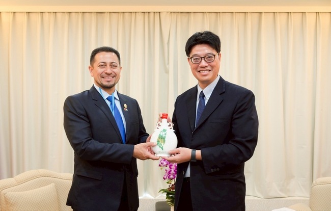 邱垂正接待瓜地馬拉國會議長訪團  盼維護和平穩定 | 華視新聞