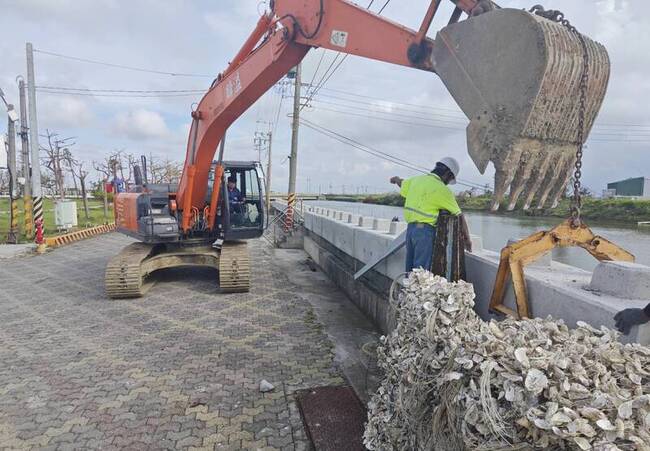 台南七股區西寮防洪牆加高完成  防暴潮湧浪侵襲 | 華視新聞
