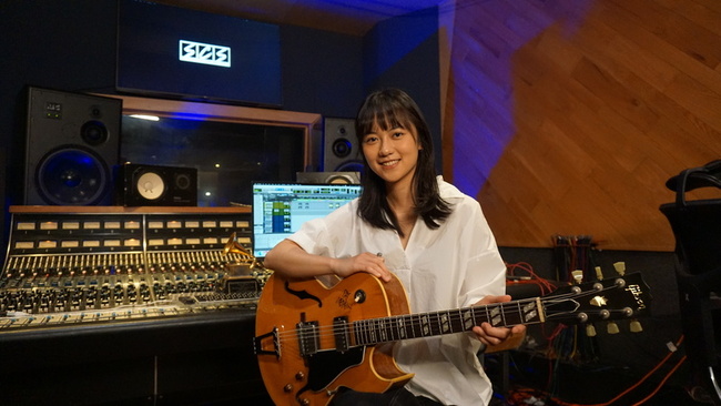 台灣女生登美國新聞片尾　吉他彈唱魅力創百萬點閱 | 華視新聞