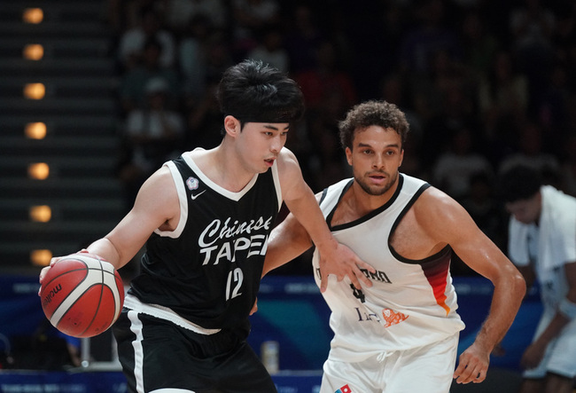 世大運台灣男籃末節當機　林信寬20分仍不敵德國 | 華視新聞