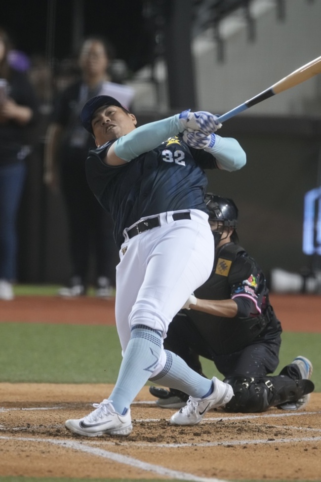 曾頌恩抱回全壘打大賽冠軍　盼手感延續到例行賽 | 華視新聞