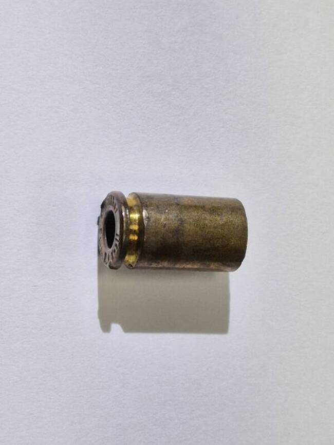 高雄市殯撿到14顆無底火道具槍彈殼  鎖定男子追緝 | 華視新聞