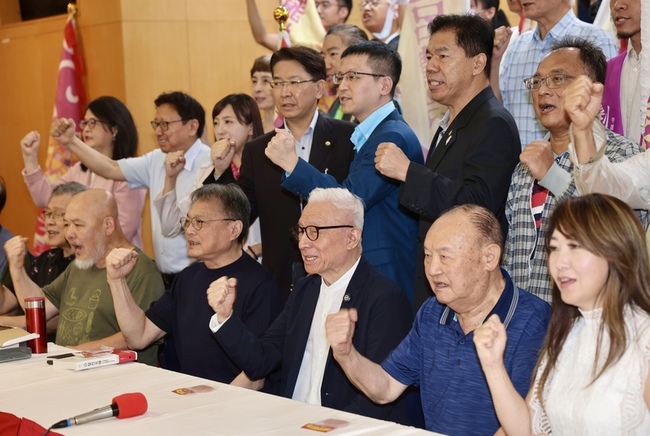 罷免投票倒數　曹興誠：經濟知識選民已經站出來 | 華視新聞