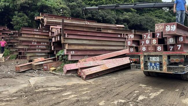 彰化發生工安意外 工人遭鋼梁重壓身亡 | 華視新聞