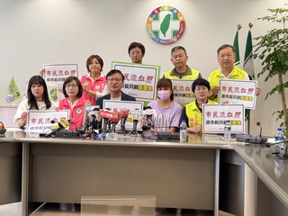 民眾控訴遭棄置鐵桿絆倒受傷  中市府：報警查辦