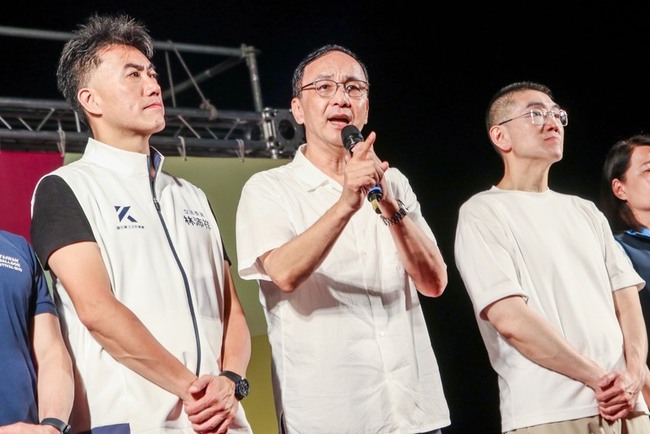 藍營基隆辦反惡罷晚會　罷團持續掃街催票 | 華視新聞