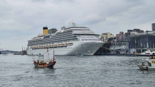 和平島社靈廟王爺海上遊江　基隆港郵輪會王船 | 華視新聞