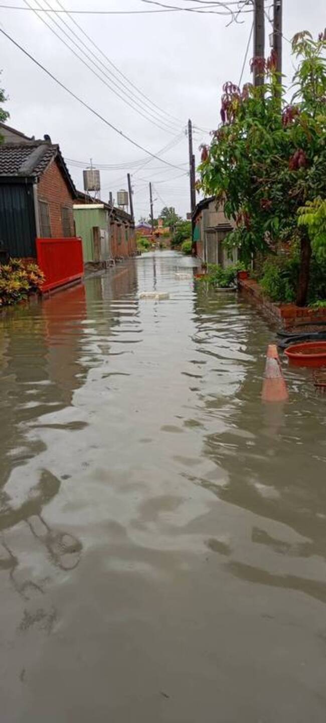 雲林水林鄉多處淹水停班停課　1人暫時安置 | 華視新聞
