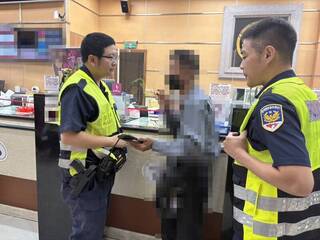 台中6旬男陷假愛真詐　欲匯20萬醫藥費警銀及時攔下