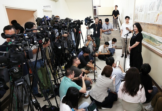 首波罷免失敗　吳思瑤：民進黨823扛更大責任 | 華視新聞