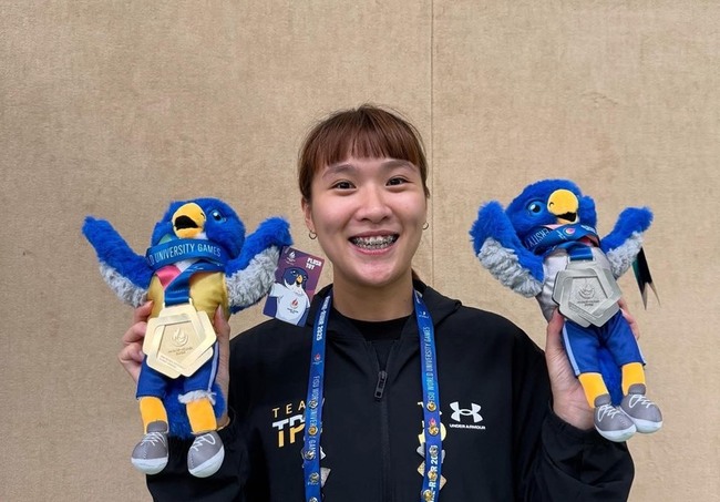 楊筑云世大運羽球混雙摘金　父親：女兒真的長大了 | 華視新聞