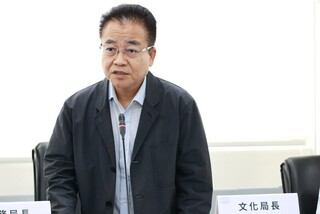南投文化局長林榮森回校教書  許淑華感謝14年服務