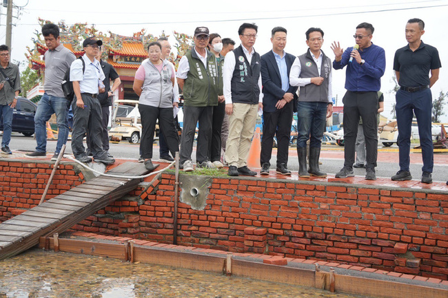 林俊憲提媒合旅宿業安置災民　助加速風災後復原 | 華視新聞