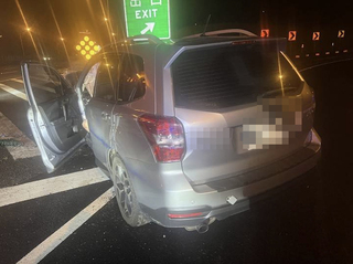國道1休旅車自撞三義交流道石墩　駕駛送醫不治