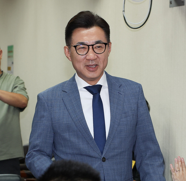 江啟臣：美中台三邊關係　國安團隊應做好相關因應 | 華視新聞