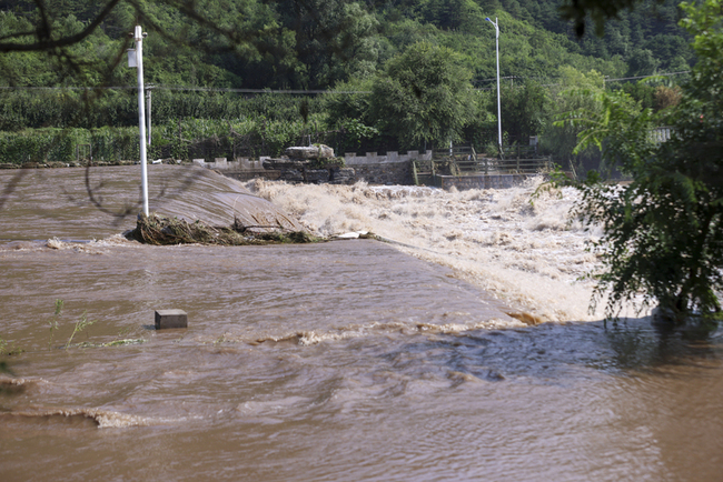 習李先提洪災重大人員傷亡  北京才公布30人死亡引議 | 華視新聞
